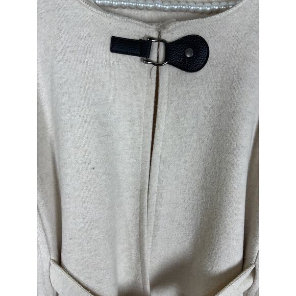 Beautiful Cream Open Front Tie Closure Cape Like Jacket Faux Fur 3/4 Sleeve Coat - Picture 5 of 7